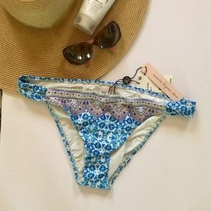 Nanette Lepore bikini bottoms, size large, lined